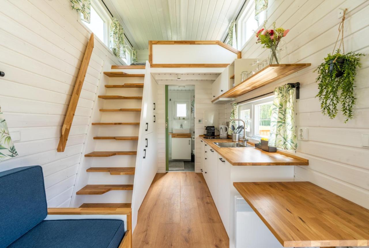 Green Tiny House With Shared Pool Zeewolde Exterior foto